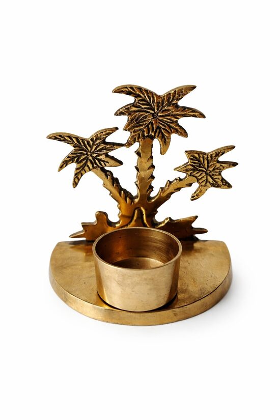 Dekoratīvs zelta svečturis ar palmām