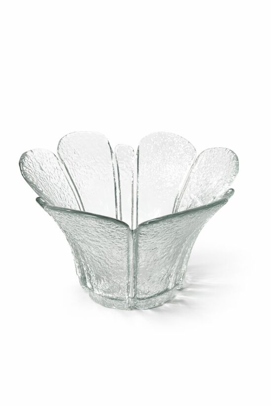 Zieda formas stikla trauks