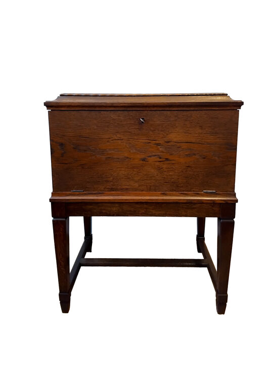 Galda piederumu lāde