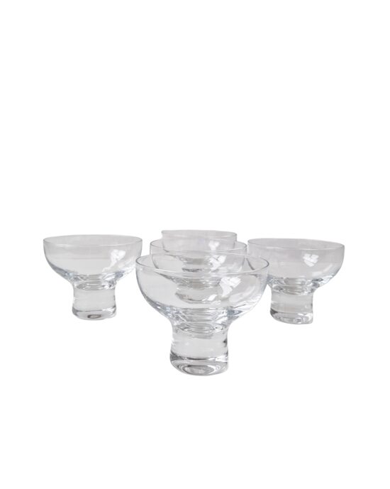 Deserta trauku komplekts ar kājiņu