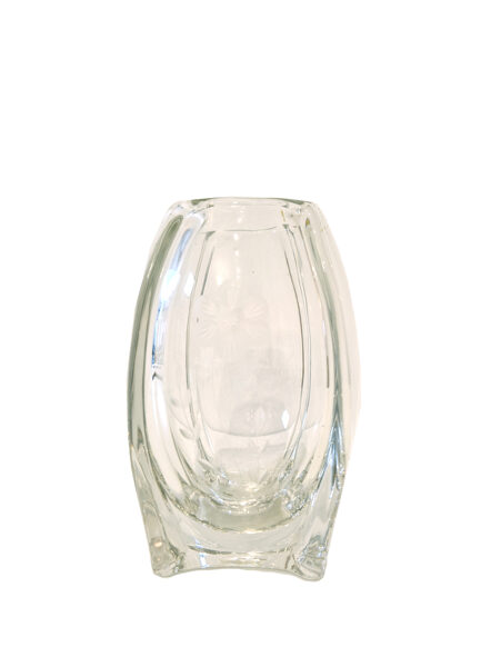 Stikla vāze ar zieda gravējumu