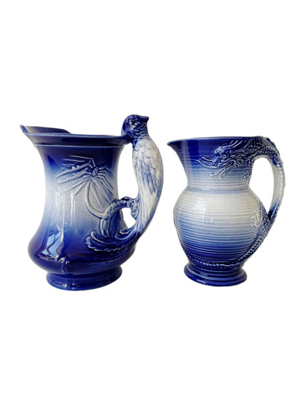 Divu angļu māla krūku komplekts