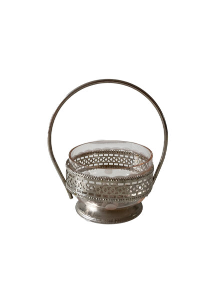 Dekoratīvs trauciņš ar rokturi